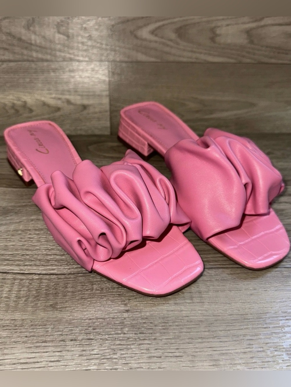 Circus by Sam Edelman Janis Pink Ruffle Slide Mules Sz 5